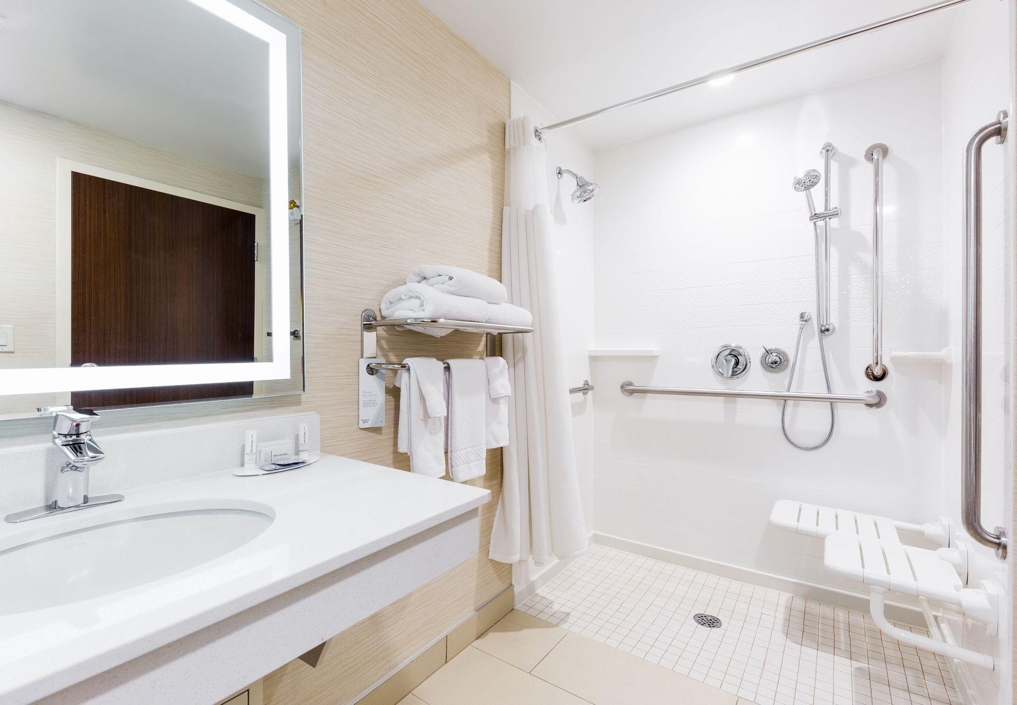 Fairfield Inn & Suites By Marriott Edmonton North Esterno foto