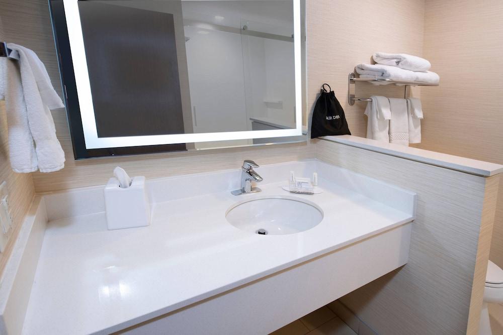 Fairfield Inn & Suites By Marriott Edmonton North Esterno foto