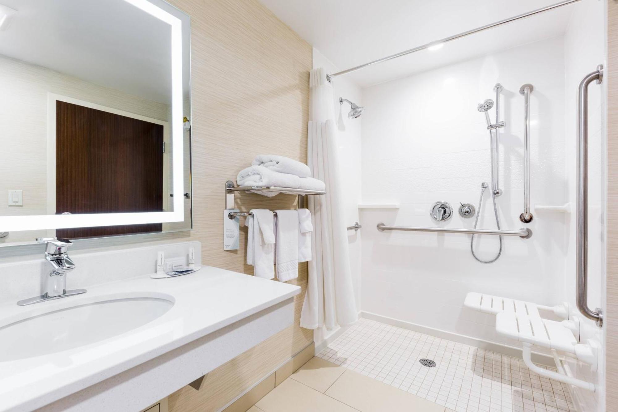 Fairfield Inn & Suites By Marriott Edmonton North Esterno foto
