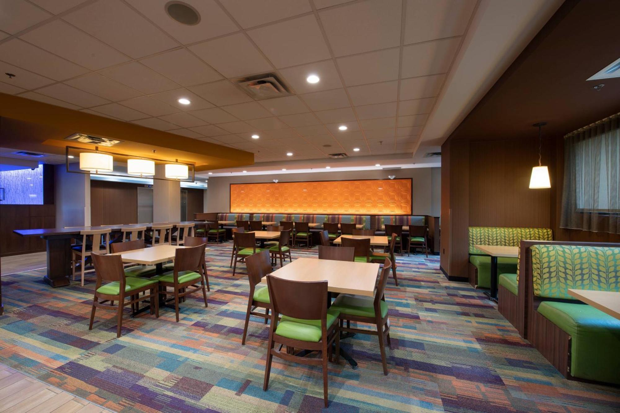 Fairfield Inn & Suites By Marriott Edmonton North Esterno foto